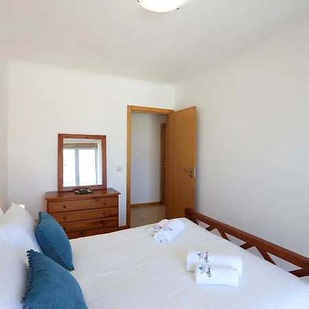 T2-neville's House F