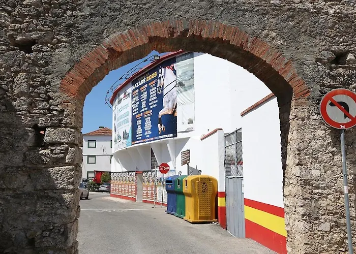 T2-neville's House F Nazare